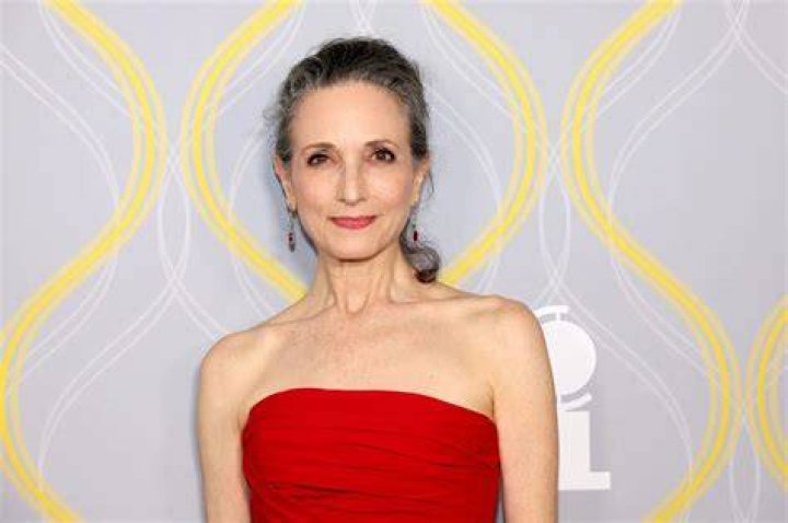 22 Extraordinary Facts About Bebe Neuwirth