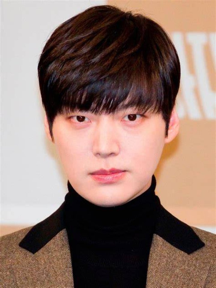 Ahn Jae Hyun's Close Friendship with Jung Joon Young Resurfaces in