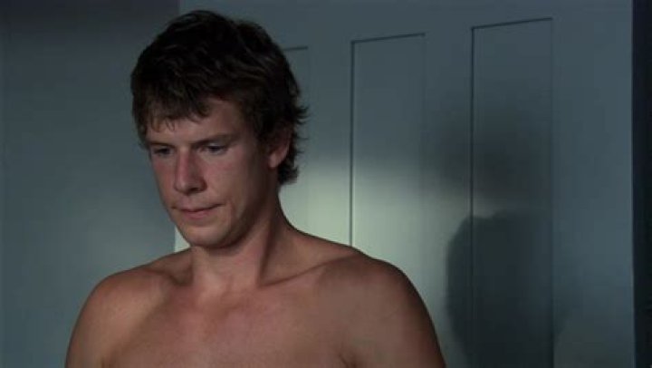 ausCAPS Eric Mabius nude in Wirey Spindell