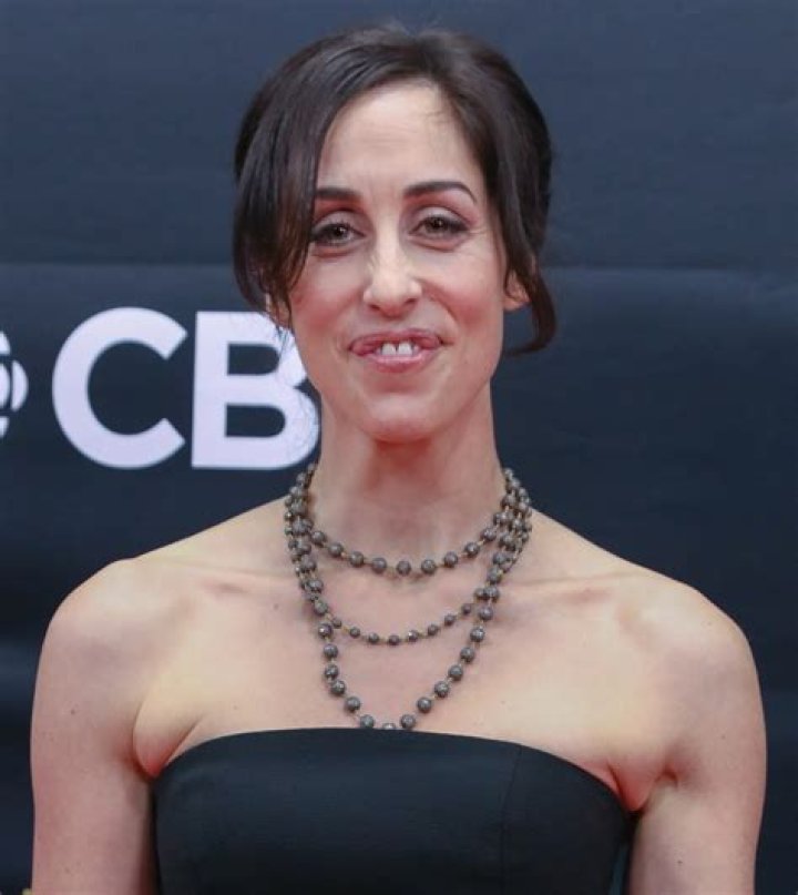 Catherine Reitman Lips Why Are Netizens Going Crazy?