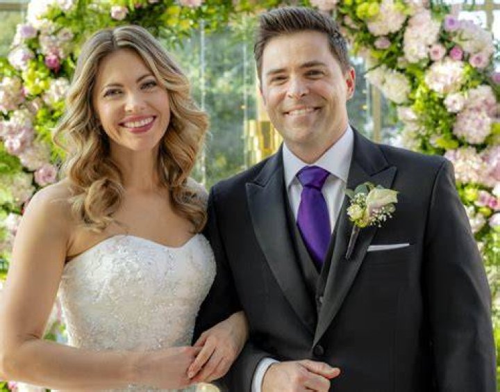 Danny Dorosh (Pascale Hutton) Bio, &Acirc;ge, Parents, Femme, Enfants, Valeur