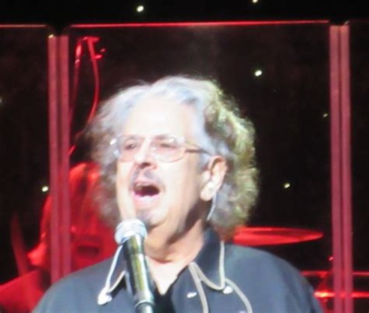 Discover The Timeless Magic Of Mark Lindsay's Songs