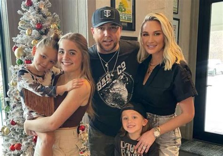 Discover The Untold Stories Of Jason Aldean's Siblings