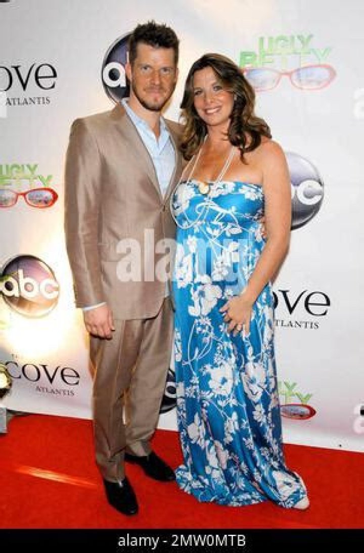EXCLUSIVE!! Eric Mabius and at ABC's Ugly Betty Season 4 Premiere event