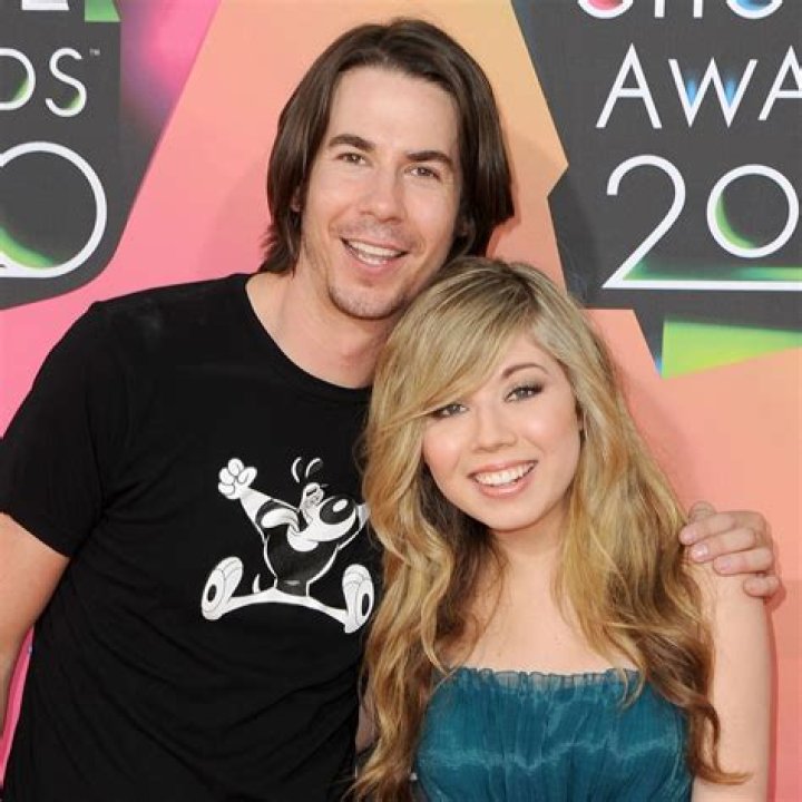 Jerry Trainor: Uncovering His Past And Present Relationships