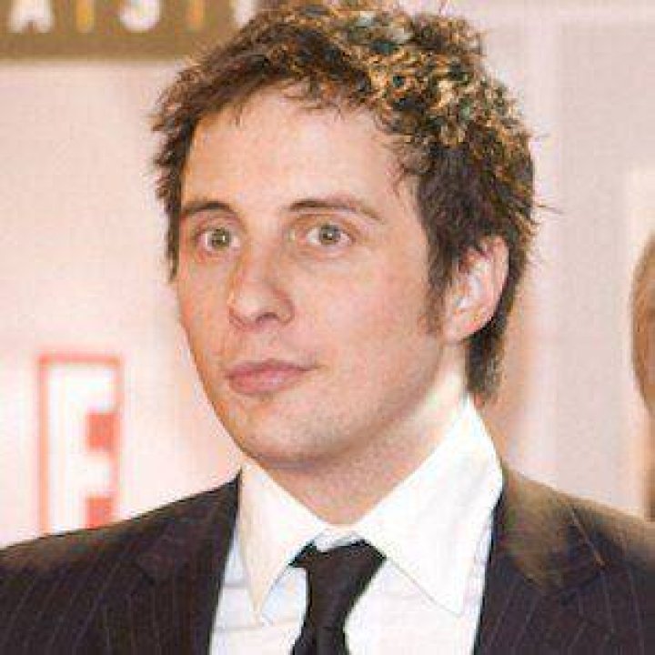 Jonny Harris Bio, Net Worth, Engaged, Fiancee, Married, Career