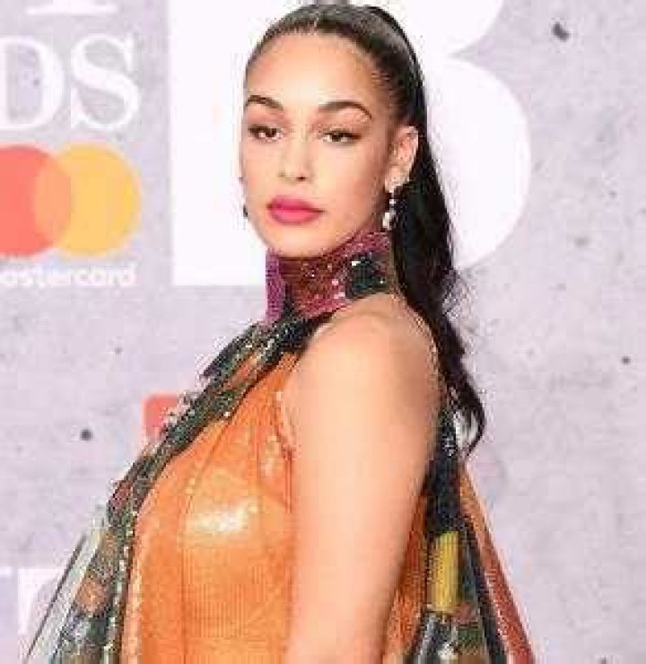 Jorja Smith Biography, Height & Life Story Super Stars Bio