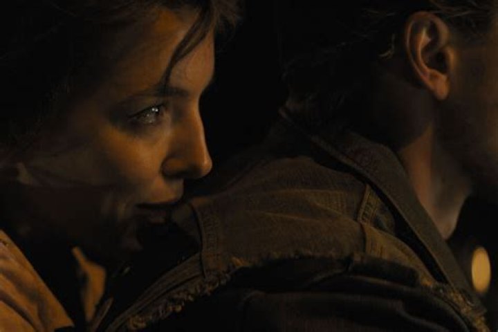 Love Life Unveiled: Jodie Comer's Relationship Status In 2024