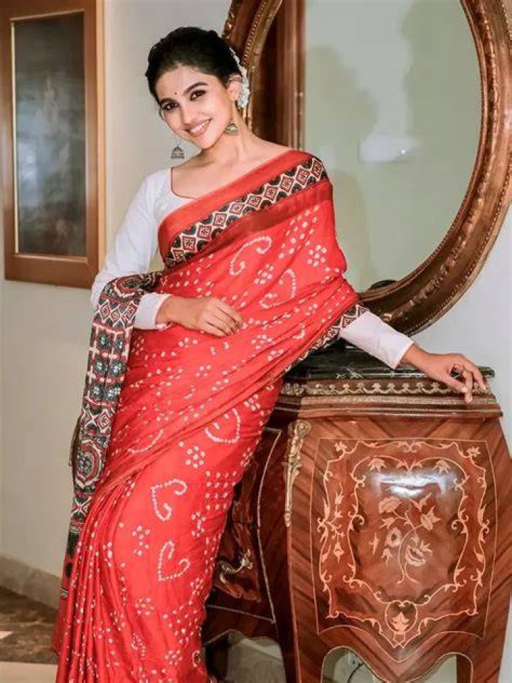 Mamitha Baiju Look In Red Saree Mamitha Baiju Photoshoot