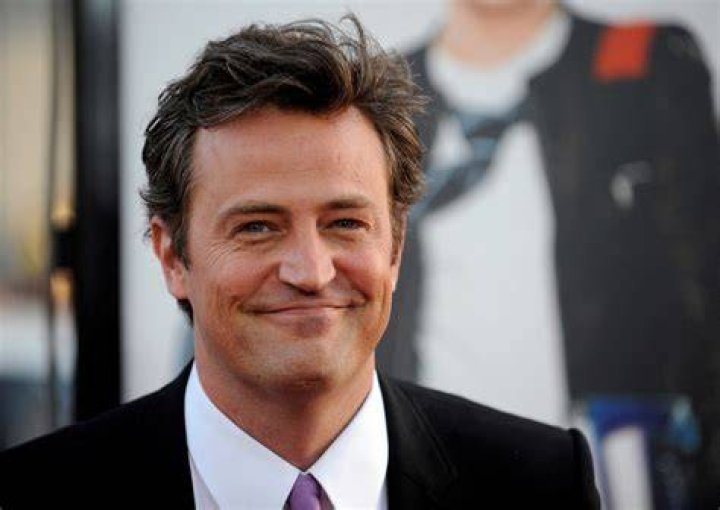 Matthew Perry To Star In New Season OF Lisa Kudrow's 'Web Therapy' TV