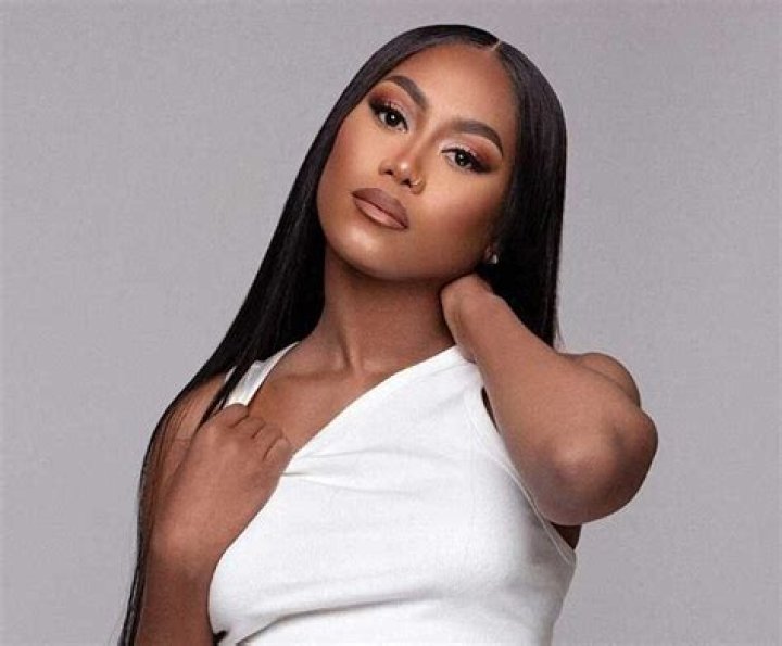 Muni Long's Parents And Their Influence