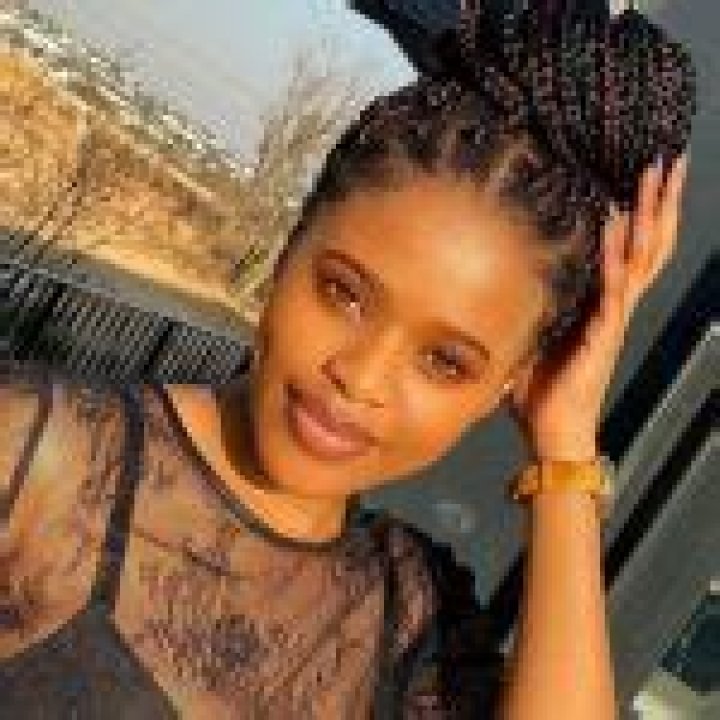 Natasha Thahane Wiki, Age, Height, Boyfriend, Family, Net Worth, Bio.
