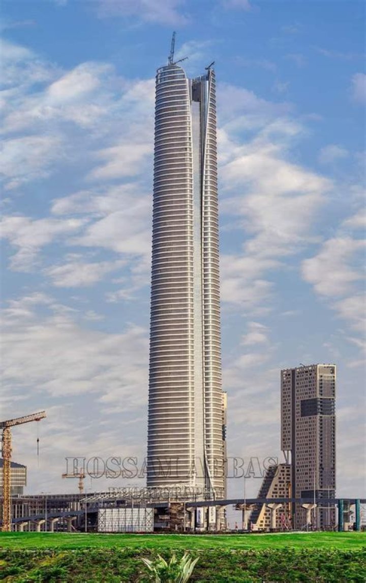 Sage Steele Towering Height: Uncovering The Truth