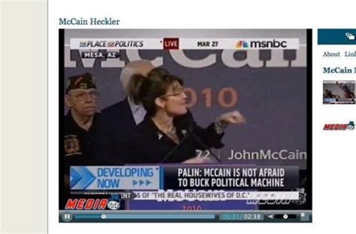 Sarah Palin Was Heckled Post'SNL 40' Afterparty & She Heckled Right