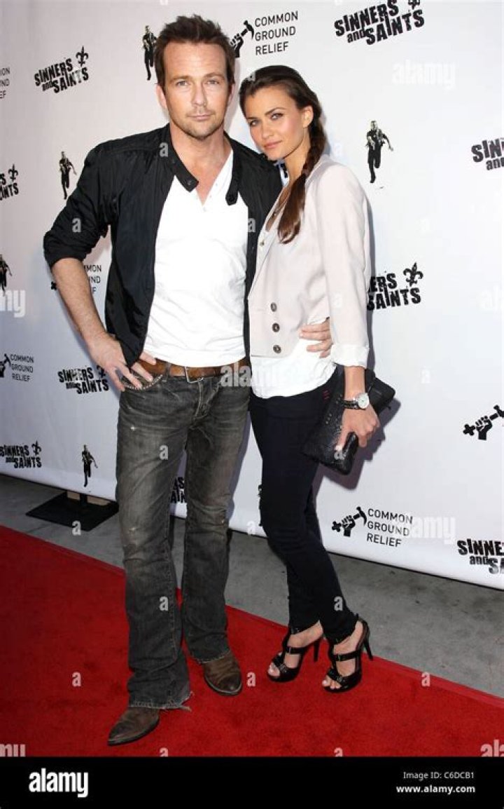 Sean Patrick Flanery: Relationships Explored