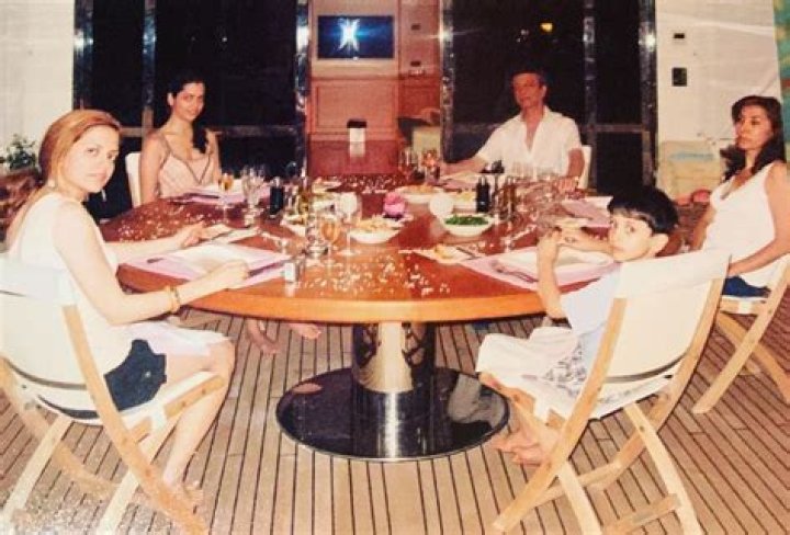 The Father Of Mandana Bolourchi: A Family Connection Explored