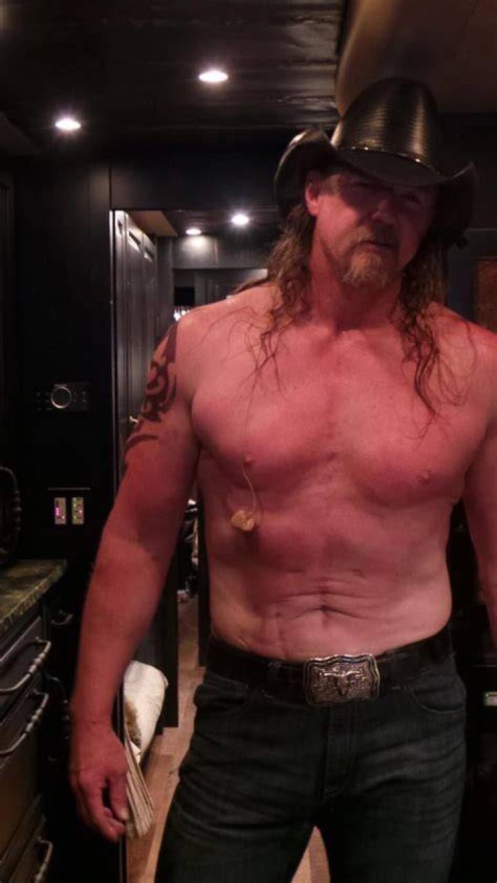 Trace Adkins aka Mr yummy Trace adkins, Trace adkins songs, Country music