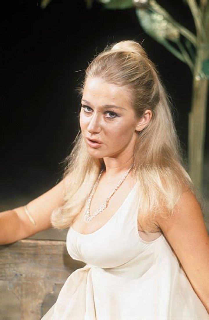 Unveiling The Enchanting Journey Of Helen Mirren: From Young Starlet To Cinematic Icon