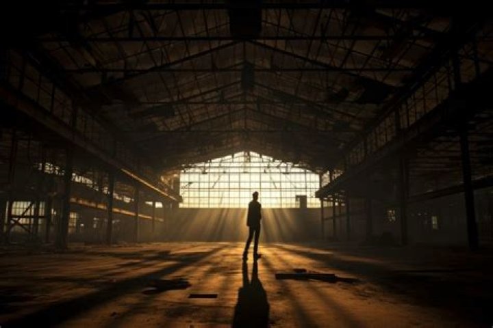 Unveiling The Enigmatic Silhouette: Erin Darke's Height Explored