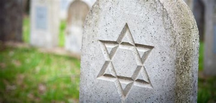 Unveiling The Jewish Heritage Of Dan Schneider: A Probe Into His Religious Roots