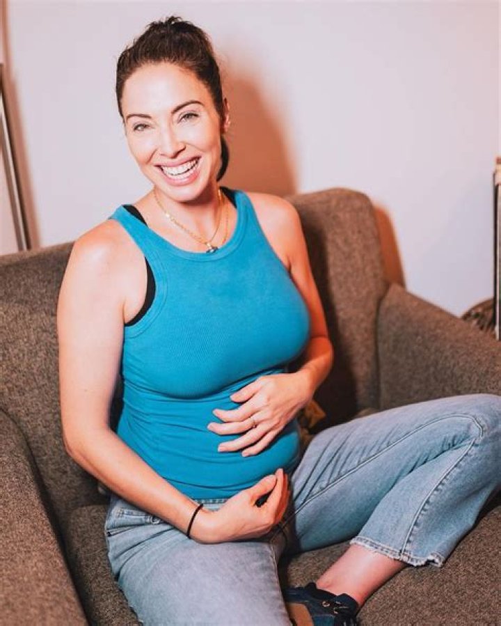 Unveiling The Mystery: The Paternity Of Whitney Cummings' Child