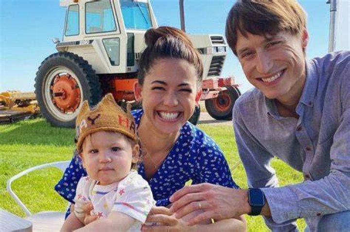 Where does Molly Yeh live? The US Sun