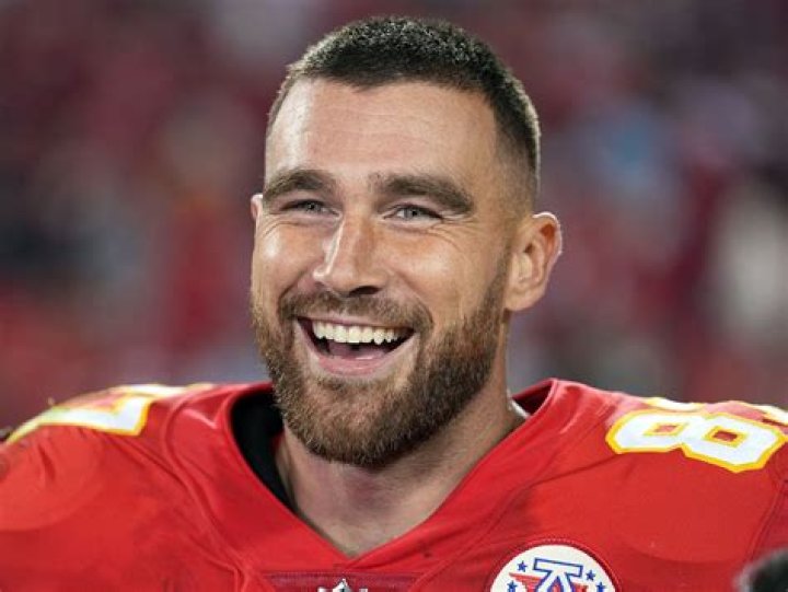 Who is Travis Kelce 's Brother, Jason Kelce ? All you need to know
